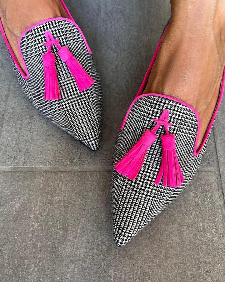 Fringie | Pointed Loafers with Fluo Fringe Detail