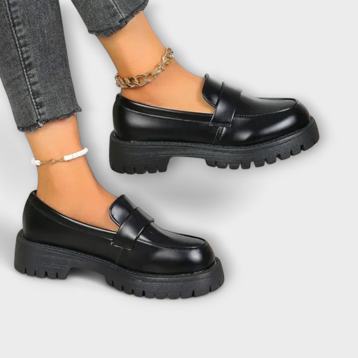 Pia | Loafers