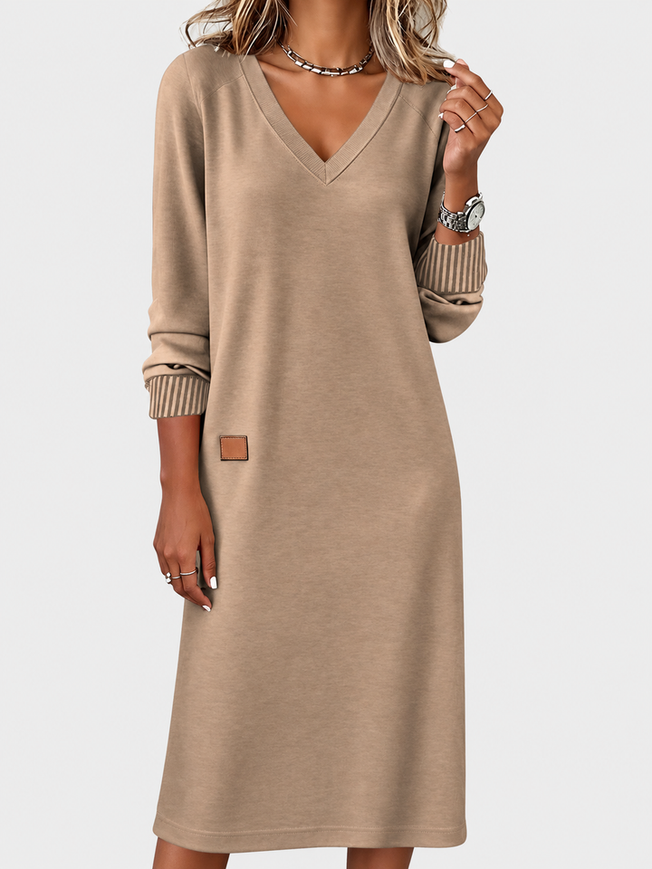 Wynne | V-Neck Jumper Dress