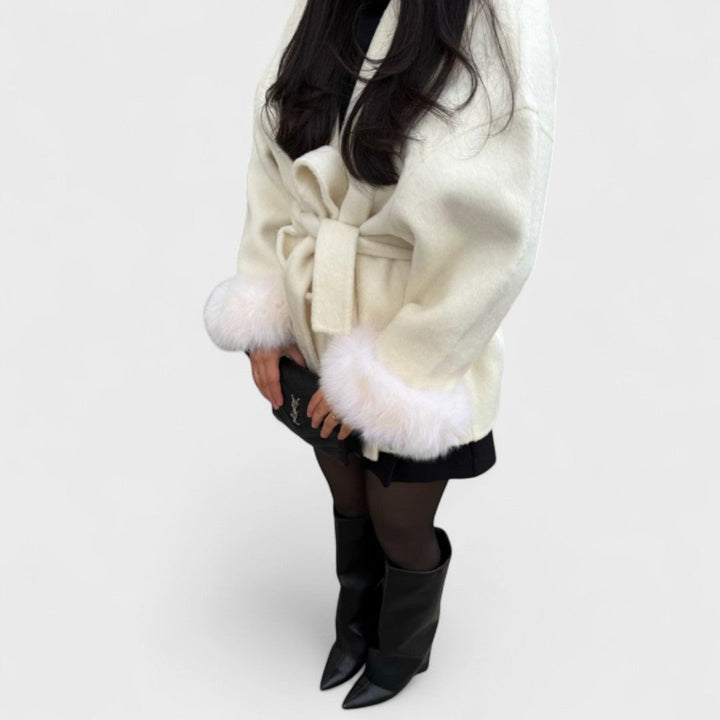 Woolcat – Elegant coat with fur details